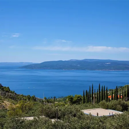 Villa Red With Pool And Sea View Makarska