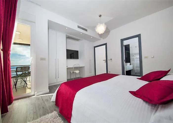 Villa Red With Pool And Sea View *