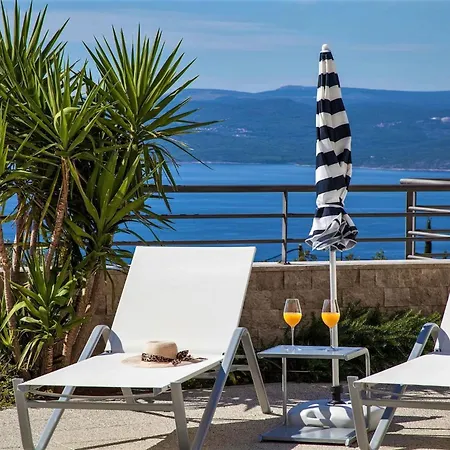 Villa Red With Pool And Sea View Makarska