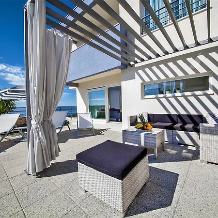 Red With Pool And Sea View Villa