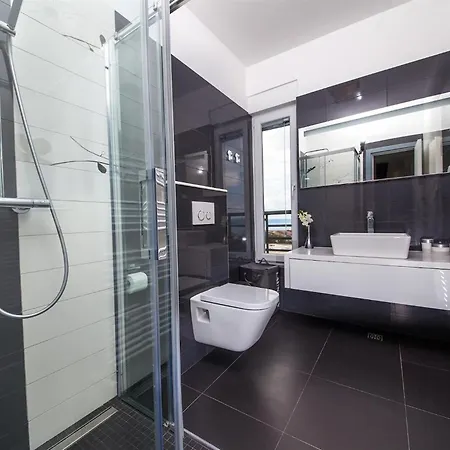 Red With Pool And Sea View Villa *